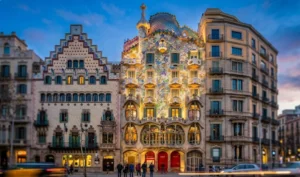 Empresas en rehabilitar fachadas antíguas en Barcelona